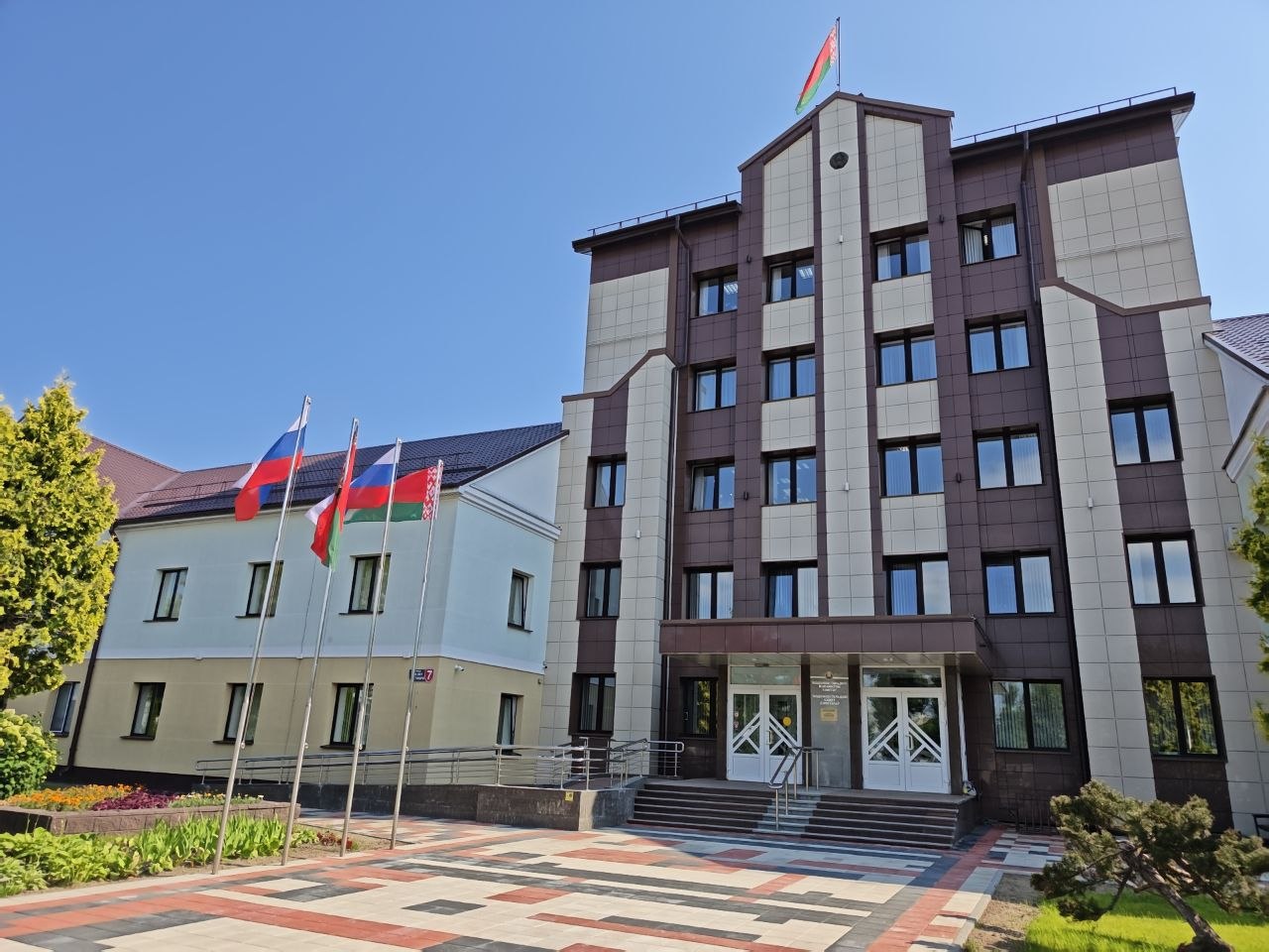 Планерка в исполкоме: общественная безопасность и подготовка к праздникам